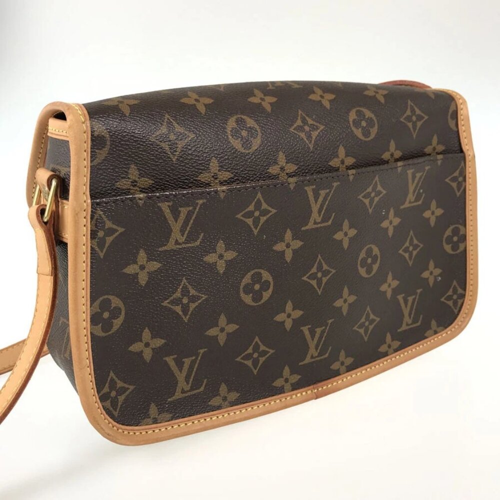 LOUIS VUITTON Monogram Sologne Shoulder bag - Picture 3 of 15